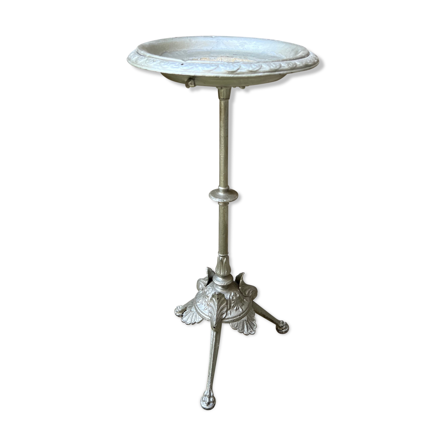 Side table pedestal table with silver cast iron plant