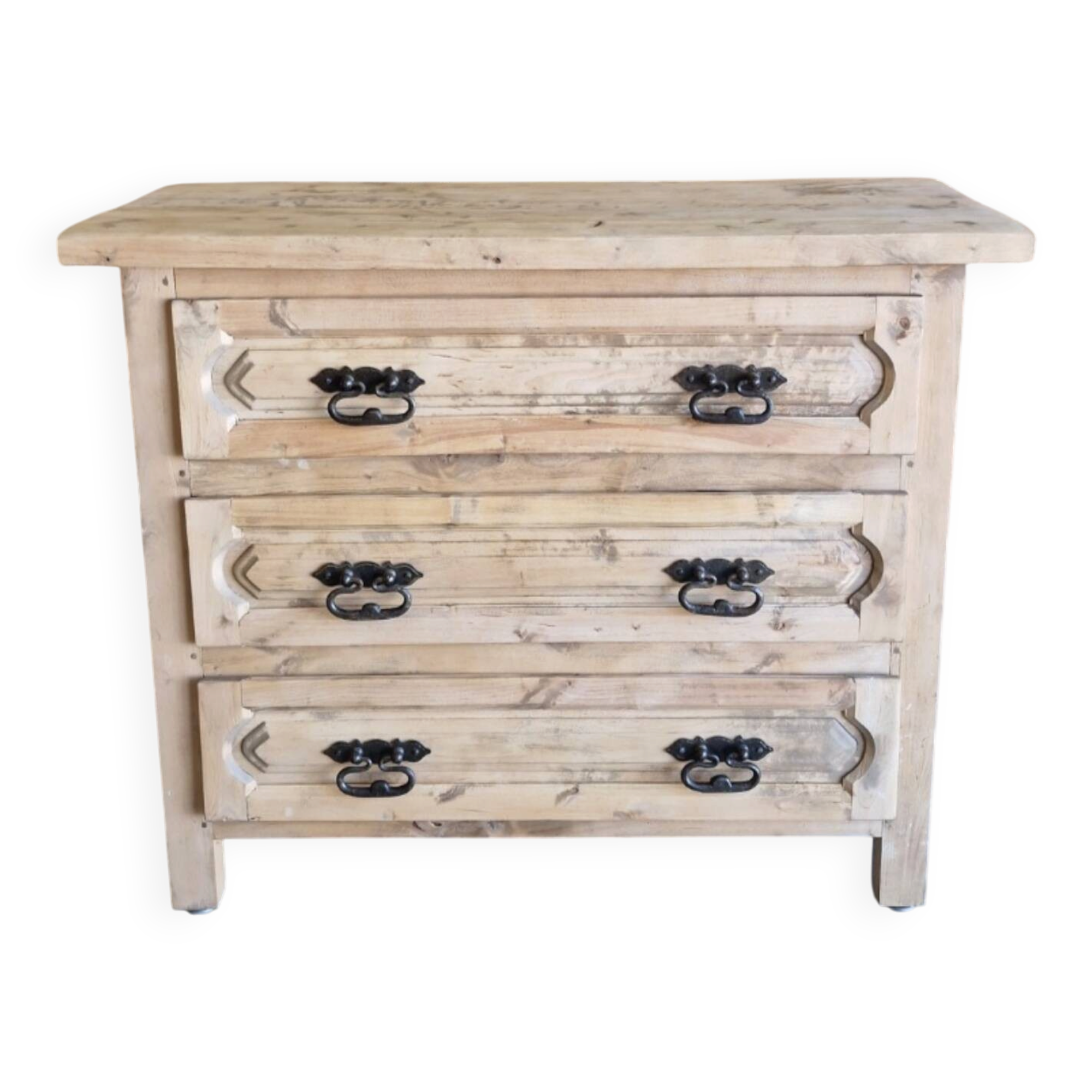 Commode ancienne en bois massif – rénovée