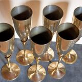 Six coupes à champagne en laiton