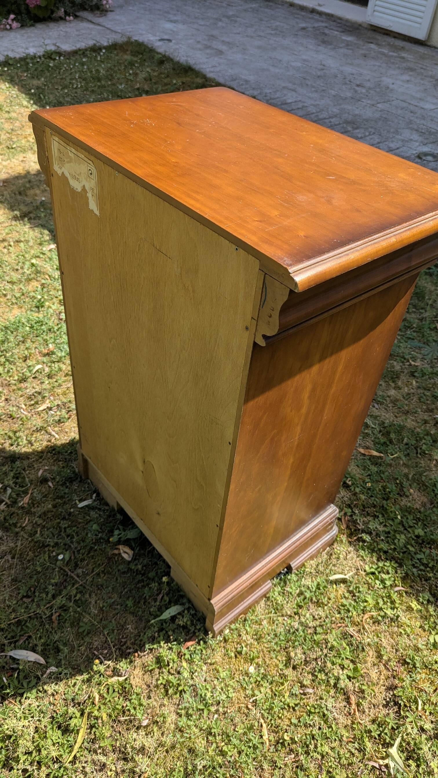 Wooden Louis Philippe style chest of drawers – 4 drawers