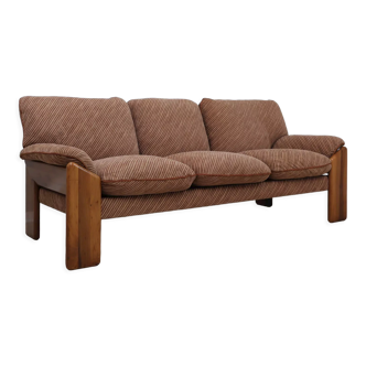 Mobil girgi 3-seater walnut sofa 1970s