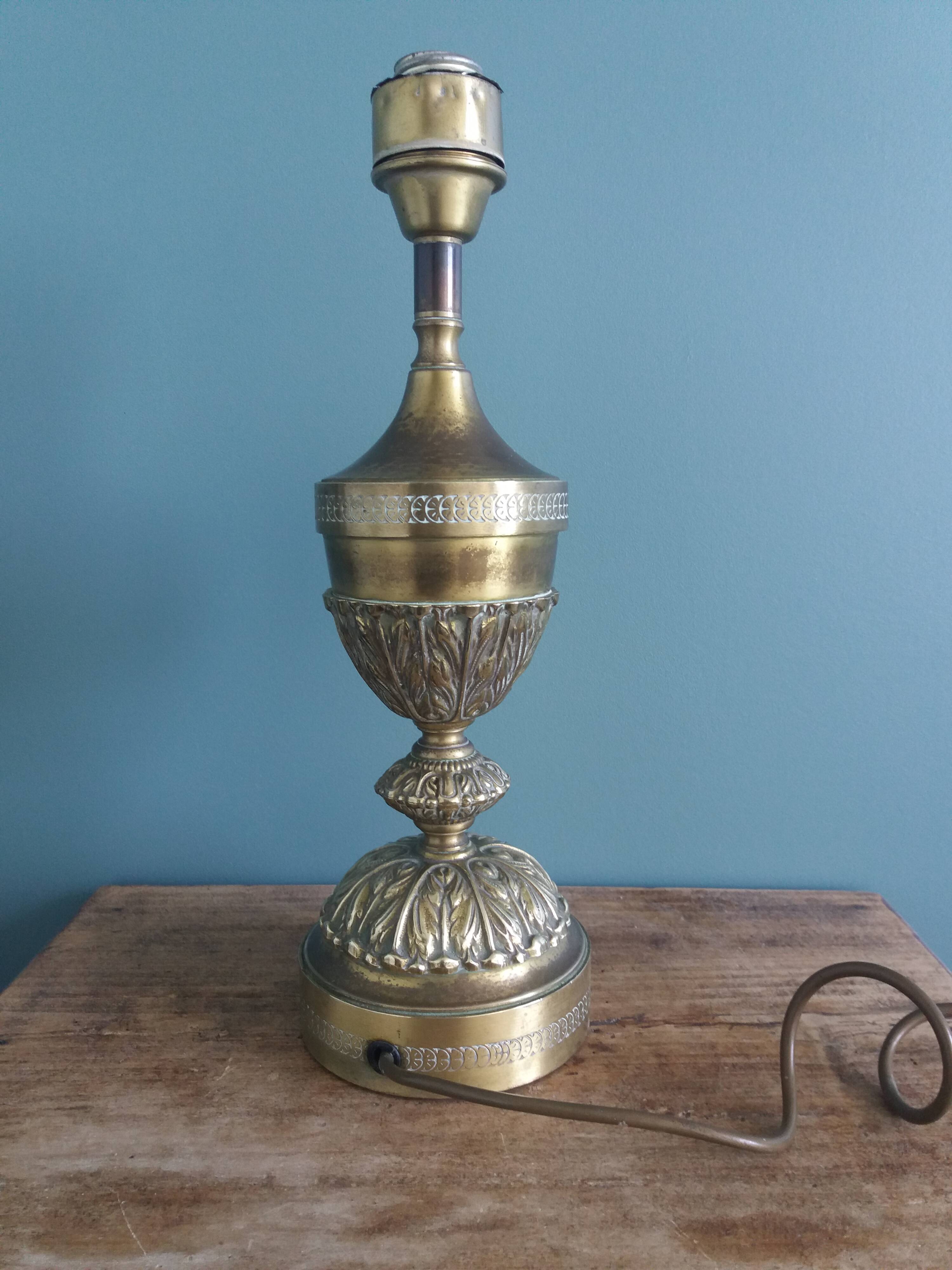 Bronze gilded brass foot lamp