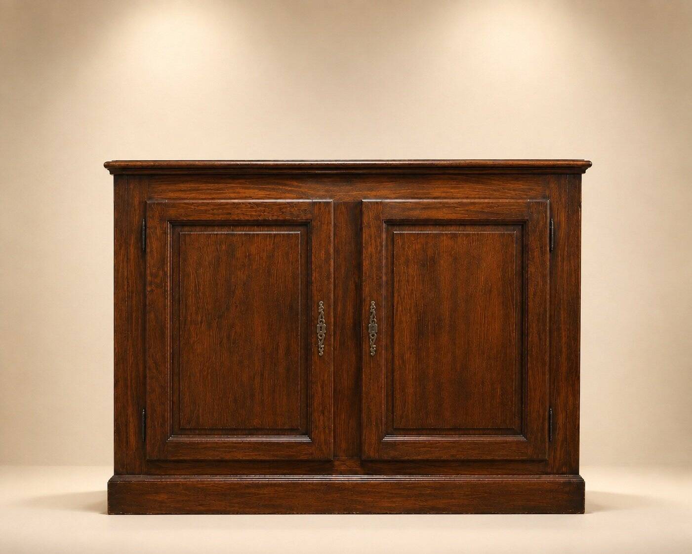 Low plinth buffet – Regency style – Solid oak – Chevron top