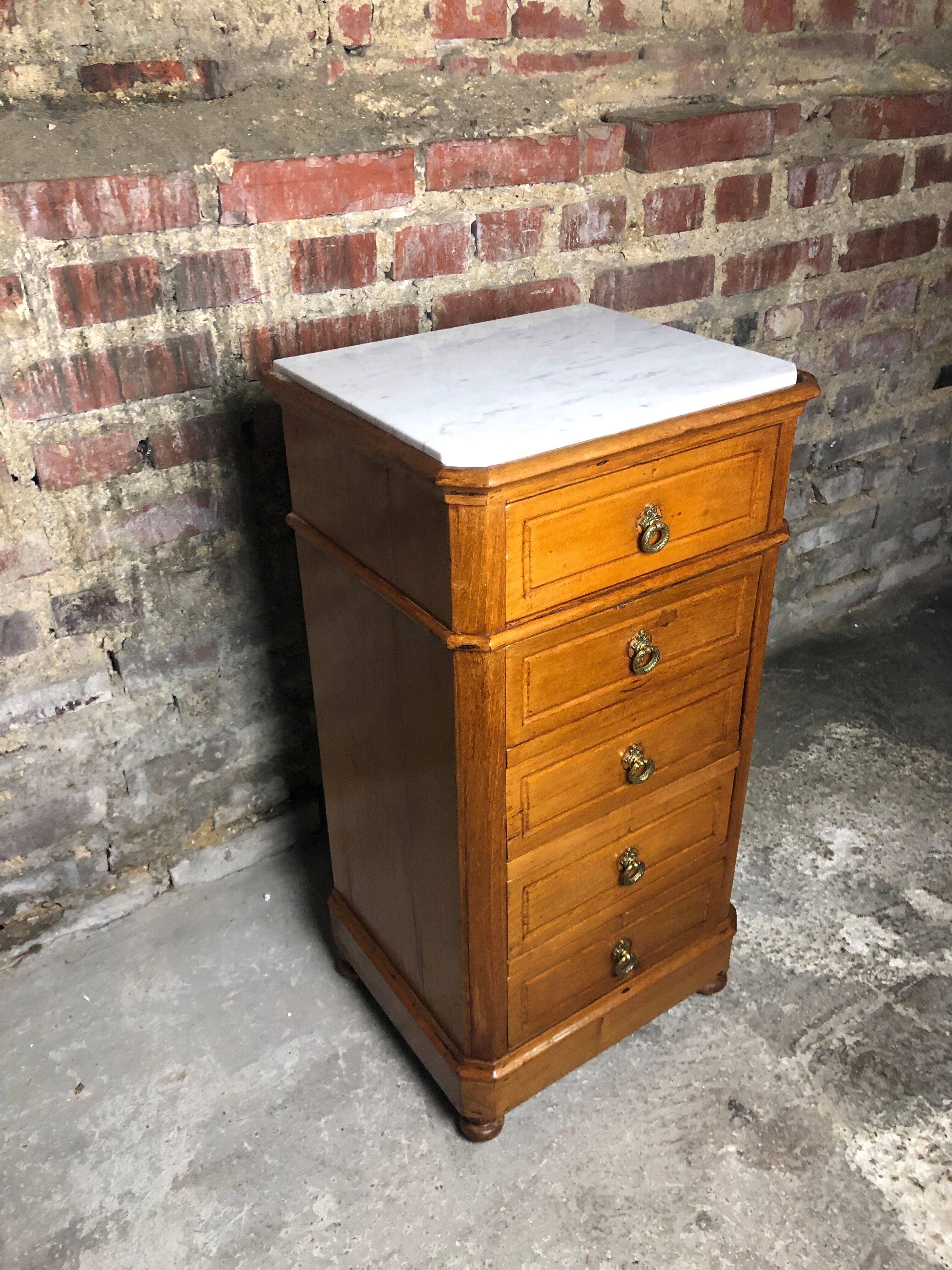 Waxed beech chiffon with white marble top