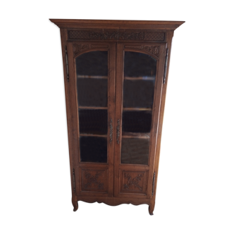 Old showcase
