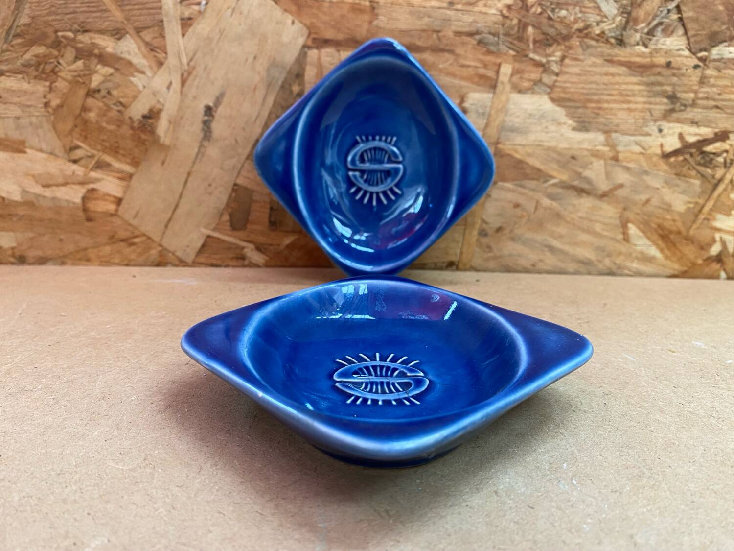 Paire ancien vide poche cendrier céramique bleu décoration vintage