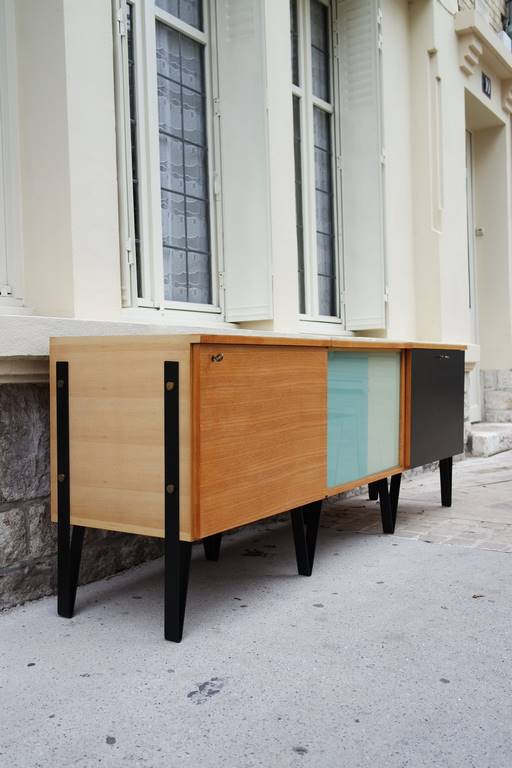 Sideboard feet metal compass