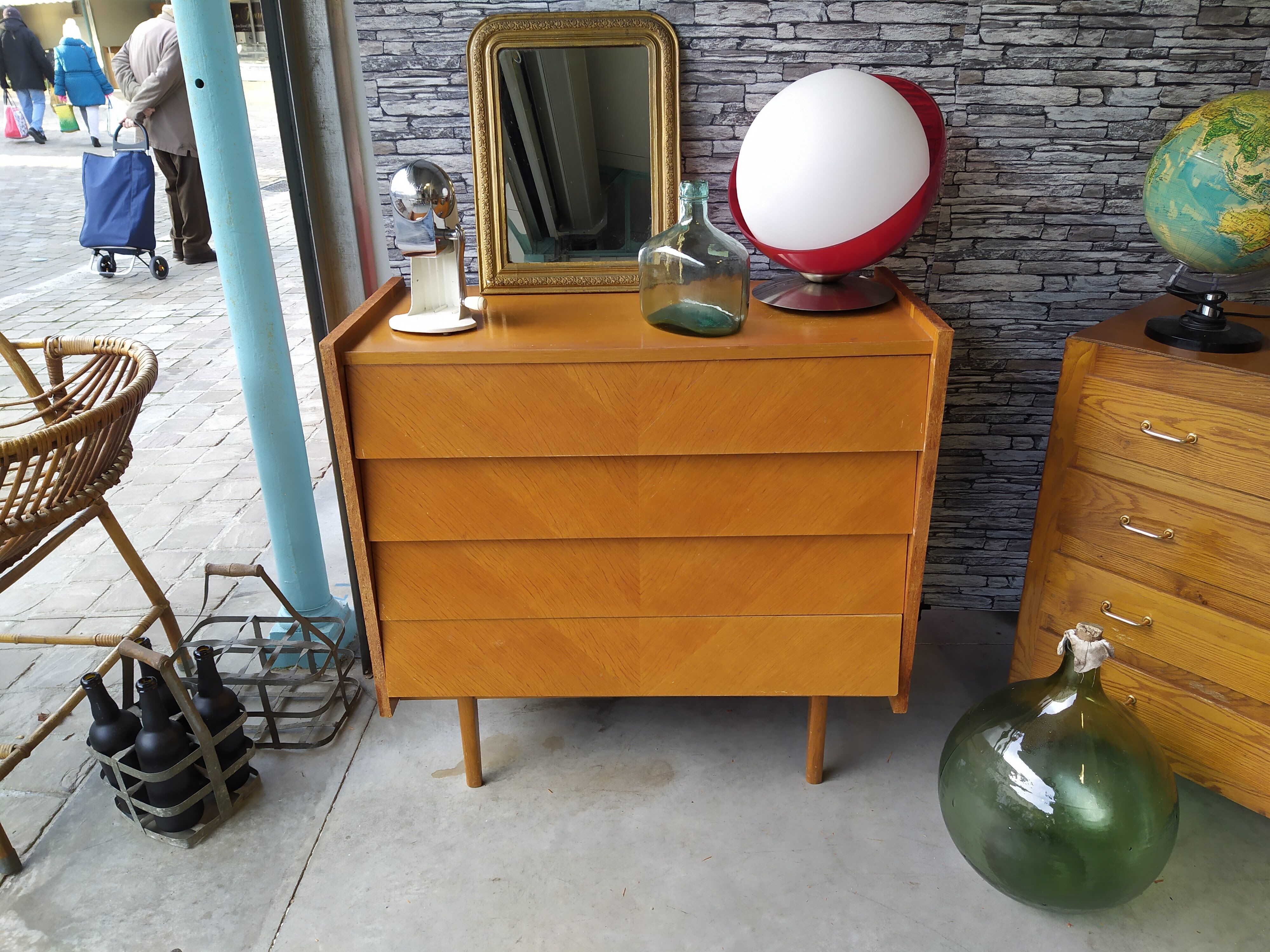 Chest of drawers foot compass vintage