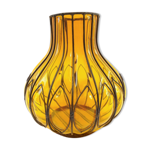 Vase en verre soufflé - monture