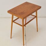 Table d'appoint du milieu du siècle de Drevopodnik Holesov, années 1960.