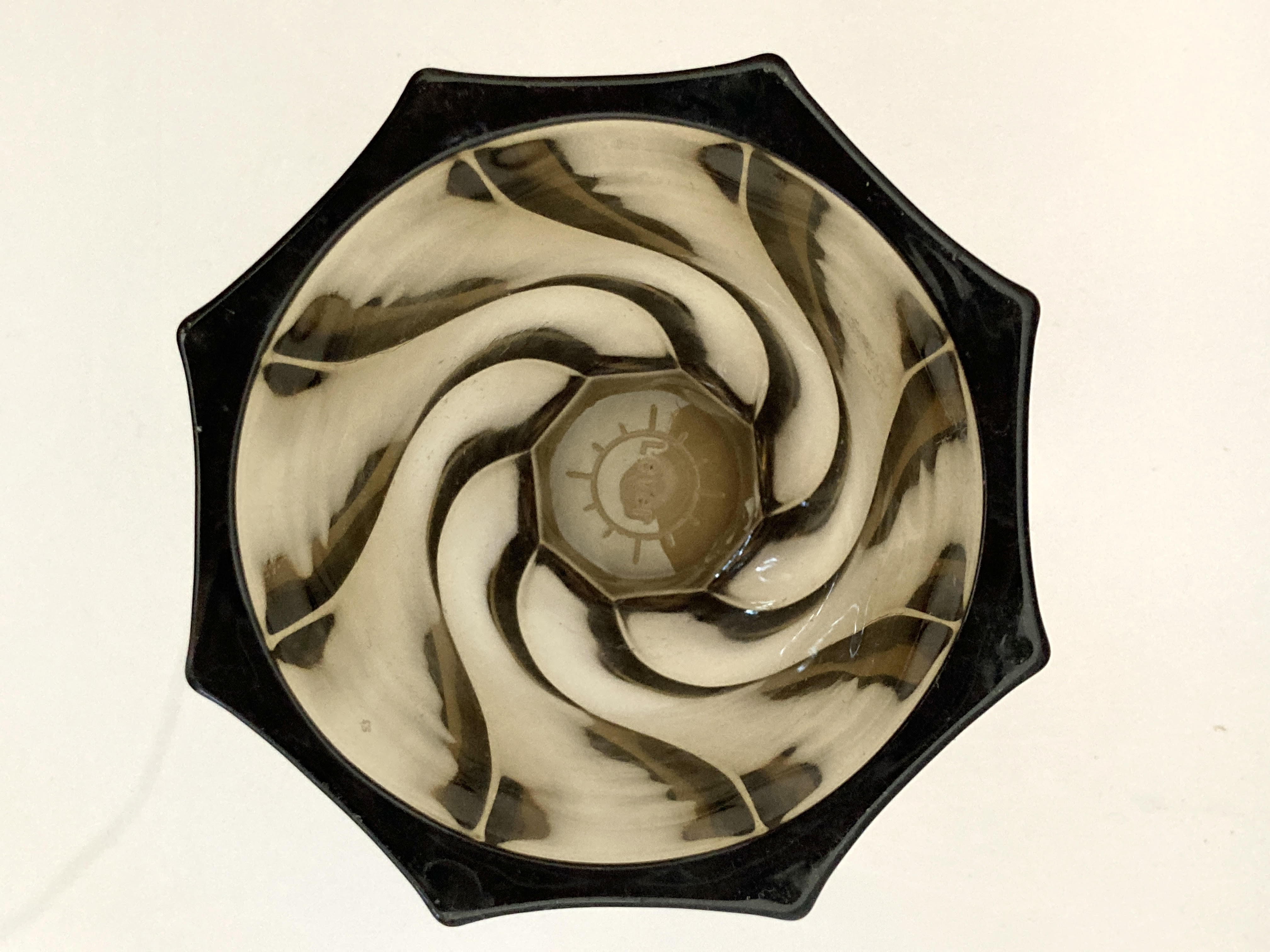 Smoked black spiral vase raise 70s