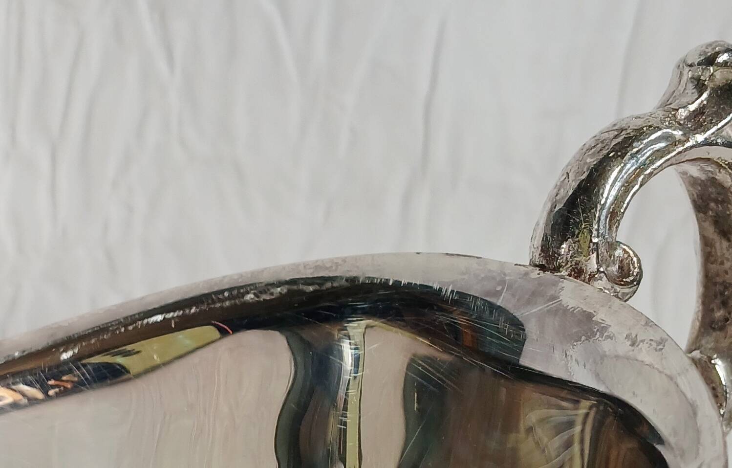 Saucière & son plateau en métal argenté "MR Silver Plated" made in England