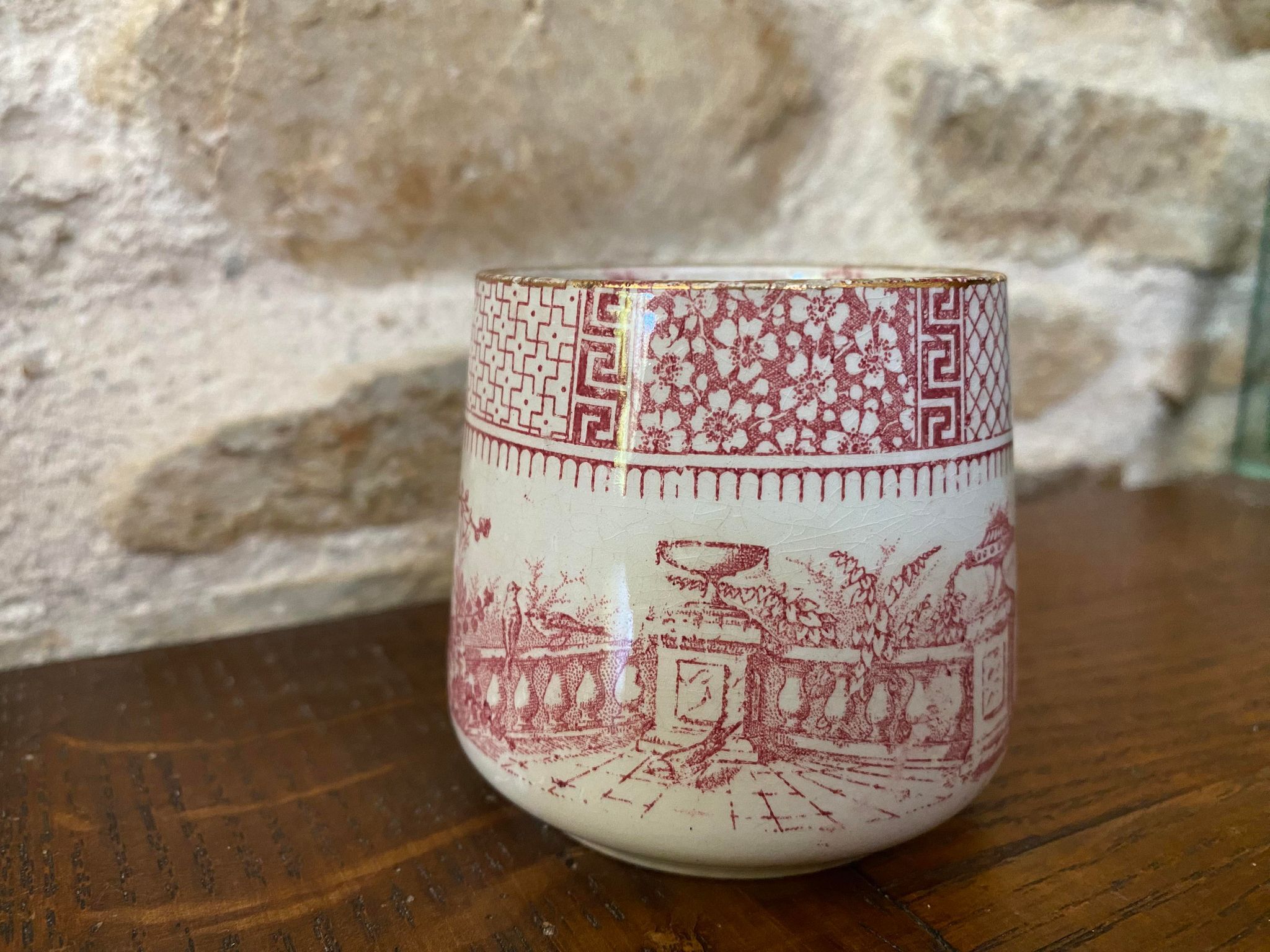 Terre de Fer Cup Lunéville decoration Lace color pink / burgundy