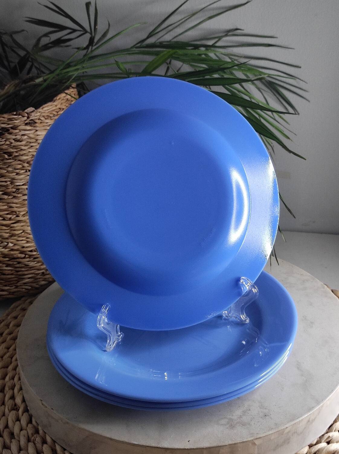 Blue dessert plates