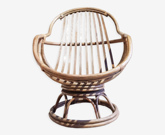 Fauteuil ancien en rotin pivotant