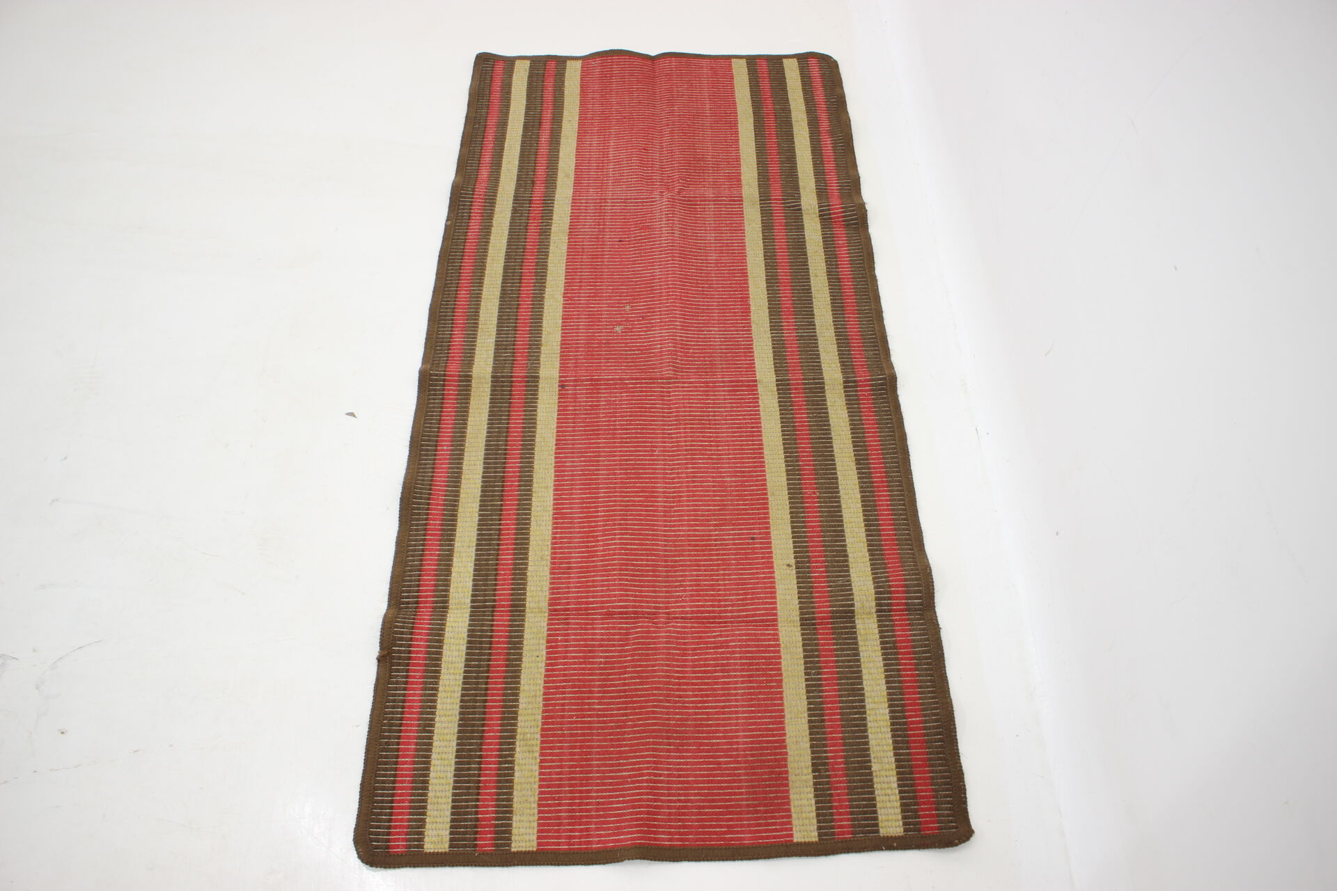 1940s  Wool Rug Czechoslovakia 138x163cm
