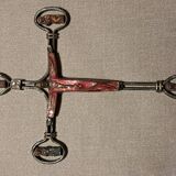 Crucifix croix fer forgé bronze émaillé artisanal