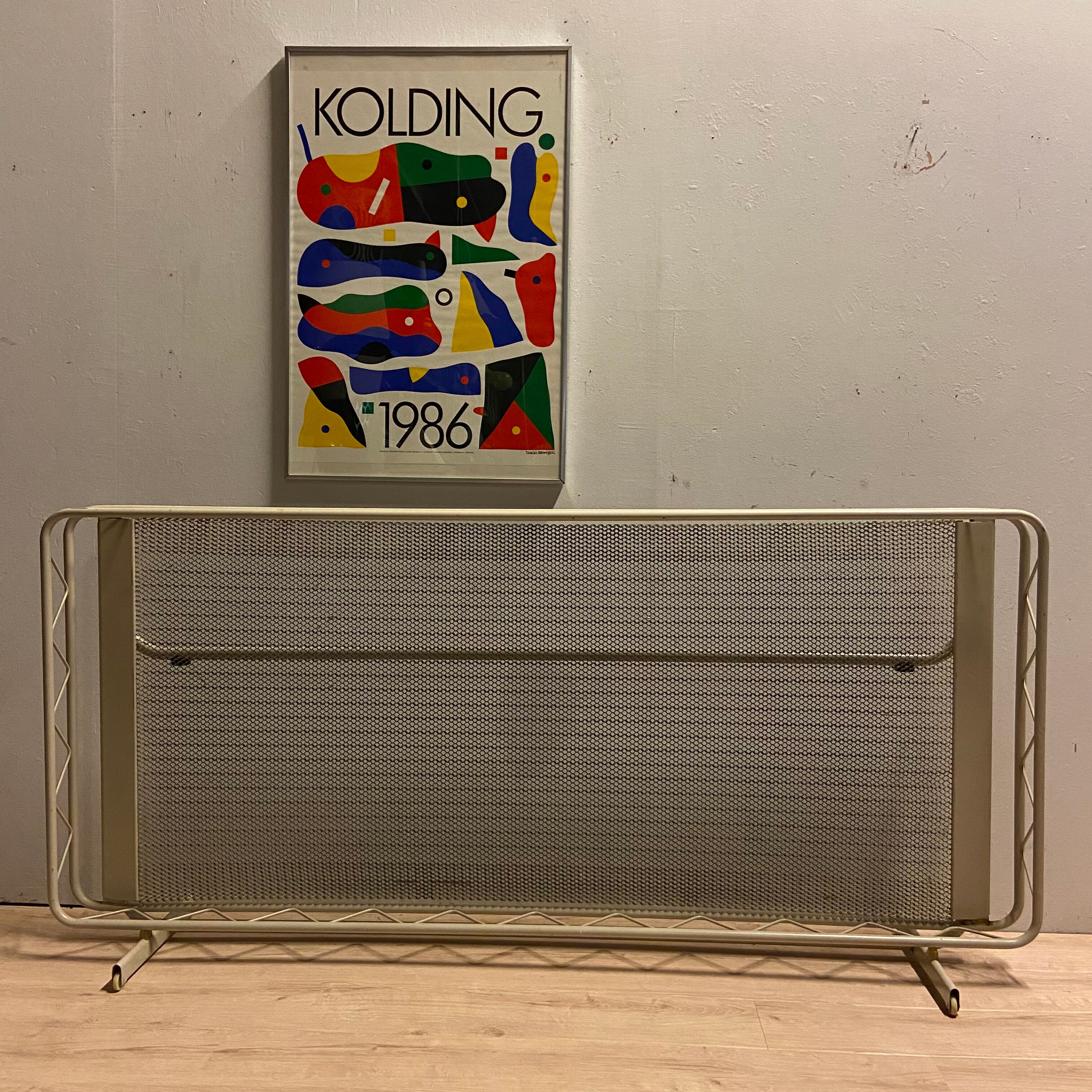 Dutch design 1950s 60s vintage Auping folding bed Ariëlle designed by Wim Rietveld