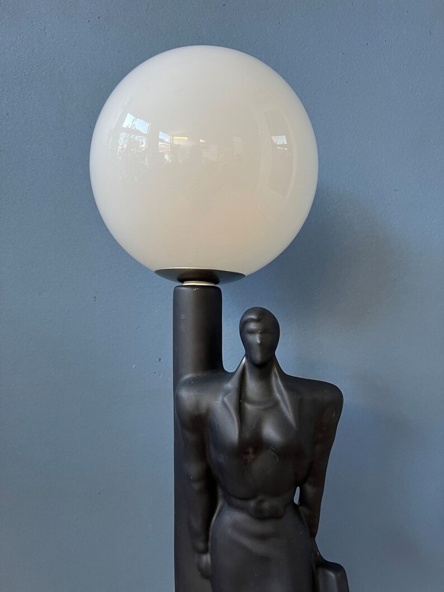 Vintage art deco porcelain desk lamp with glass lampshade