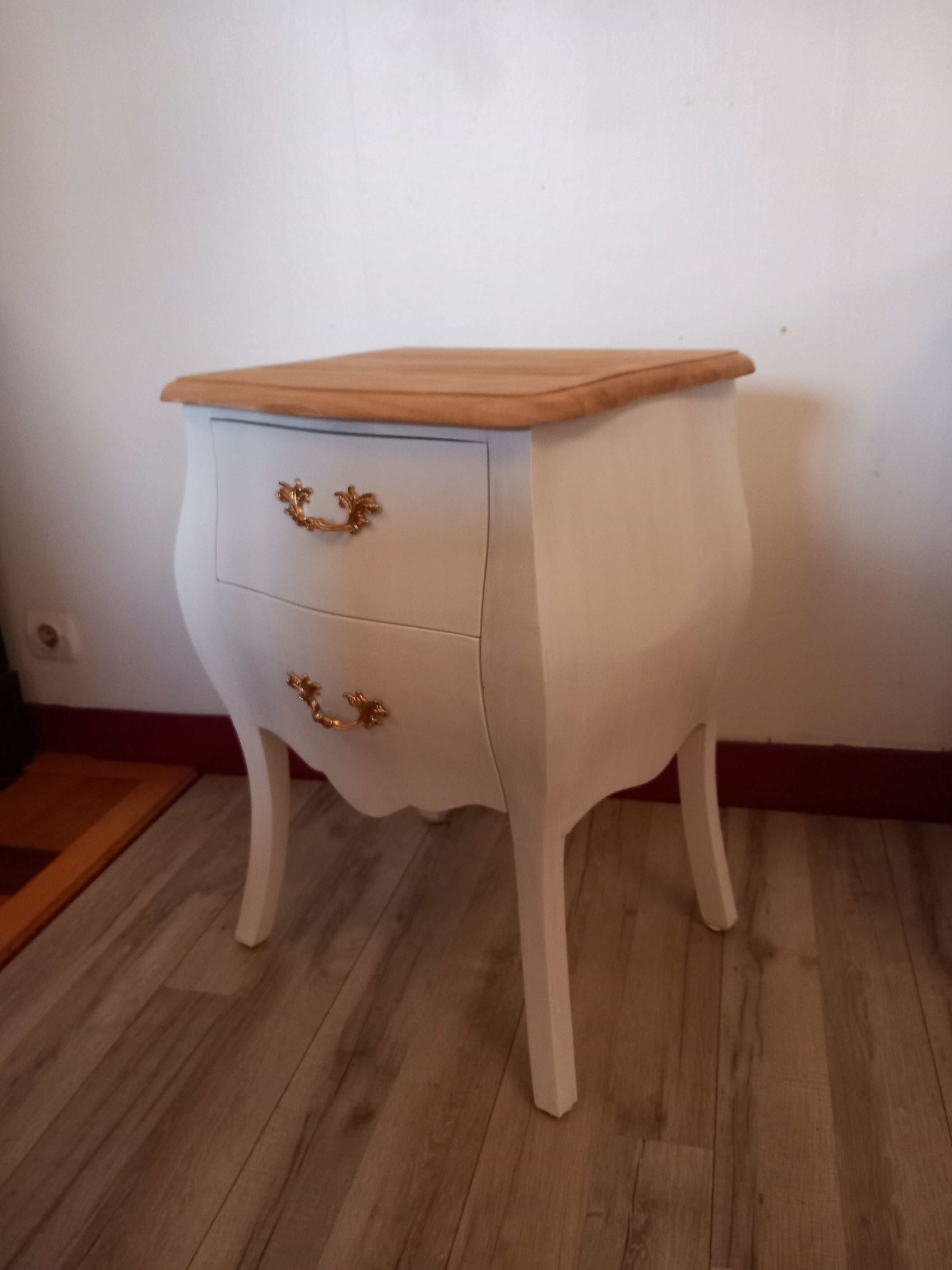 Louis XV style chest of drawers