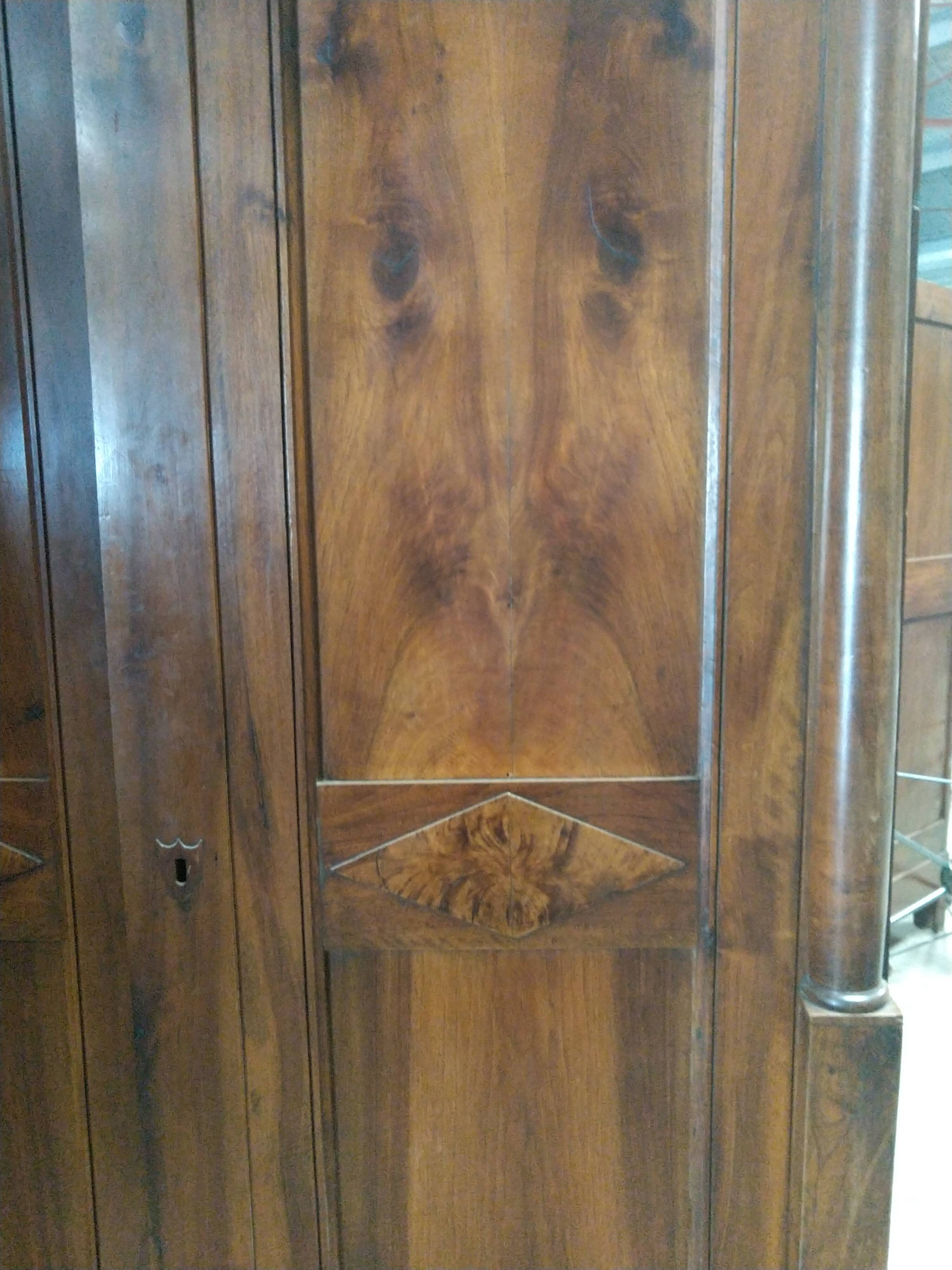 Empire cabinet
