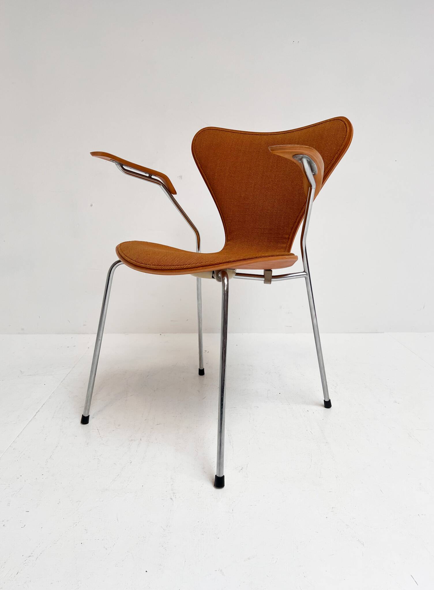 Wooden 3207 chair by Arne Jacobsen for Fritz Hansen, 1980s