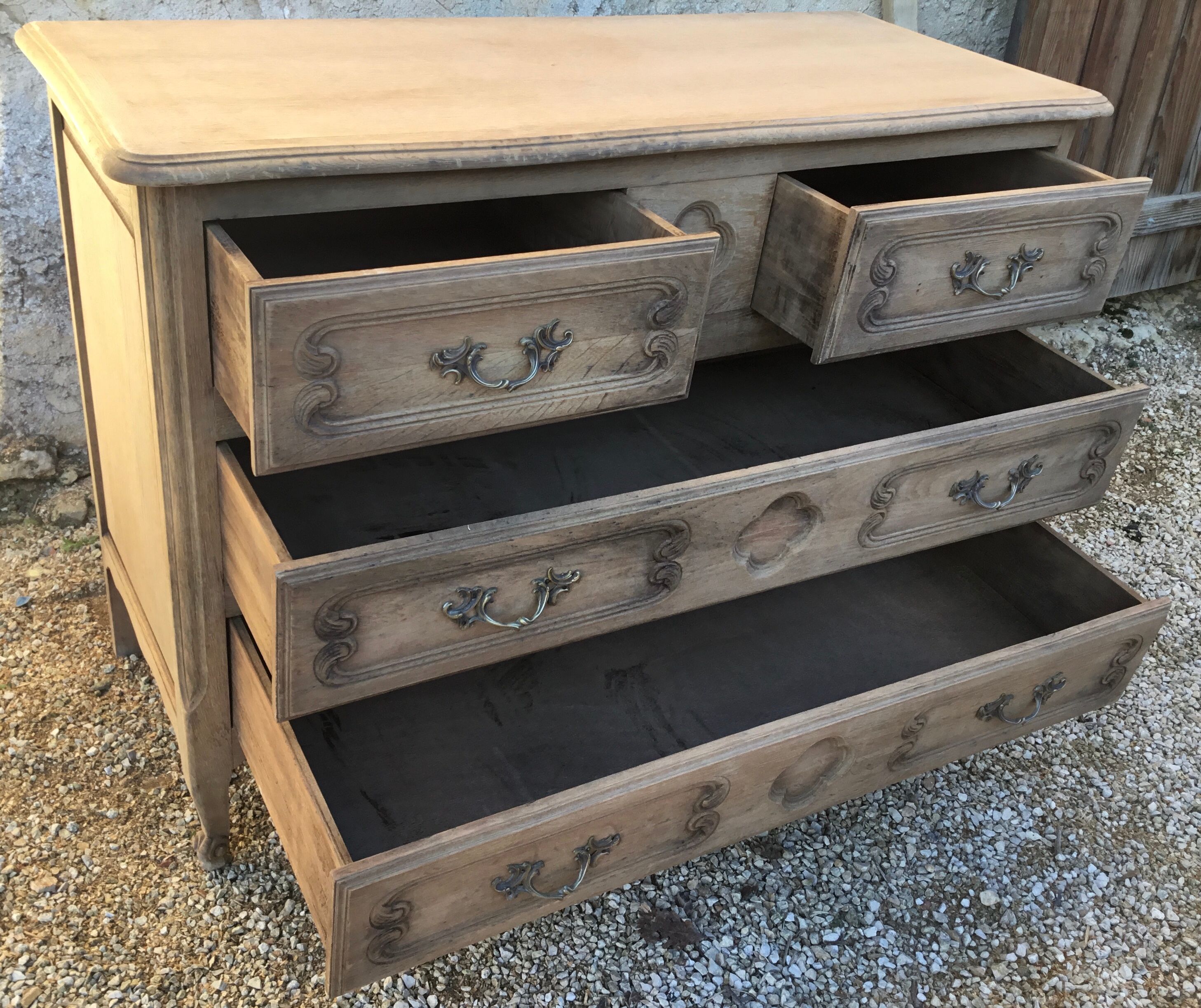 Louis XV style chest of drawers in stripped oak