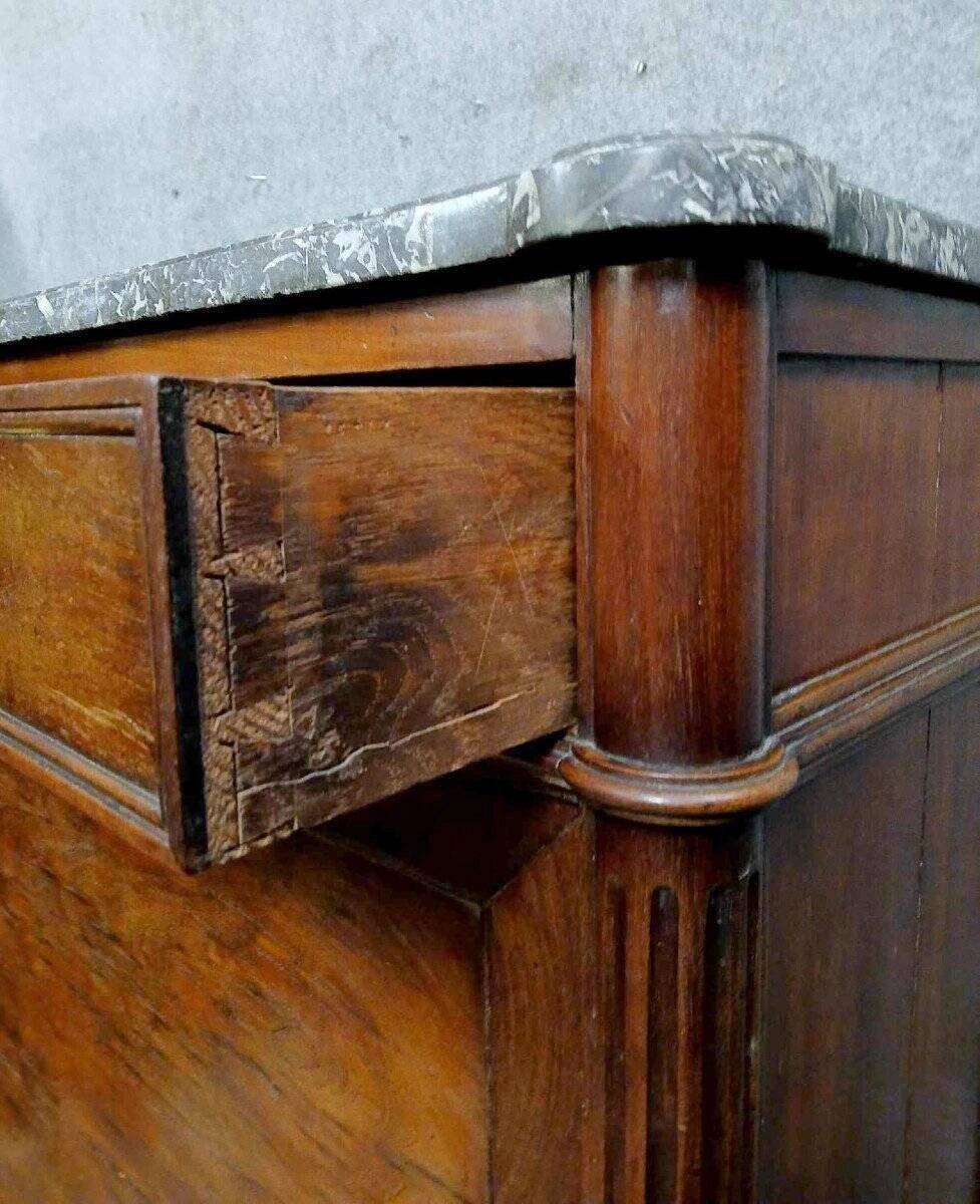 Parisian secretary from the Louis XVI period in mahogany circa 1760