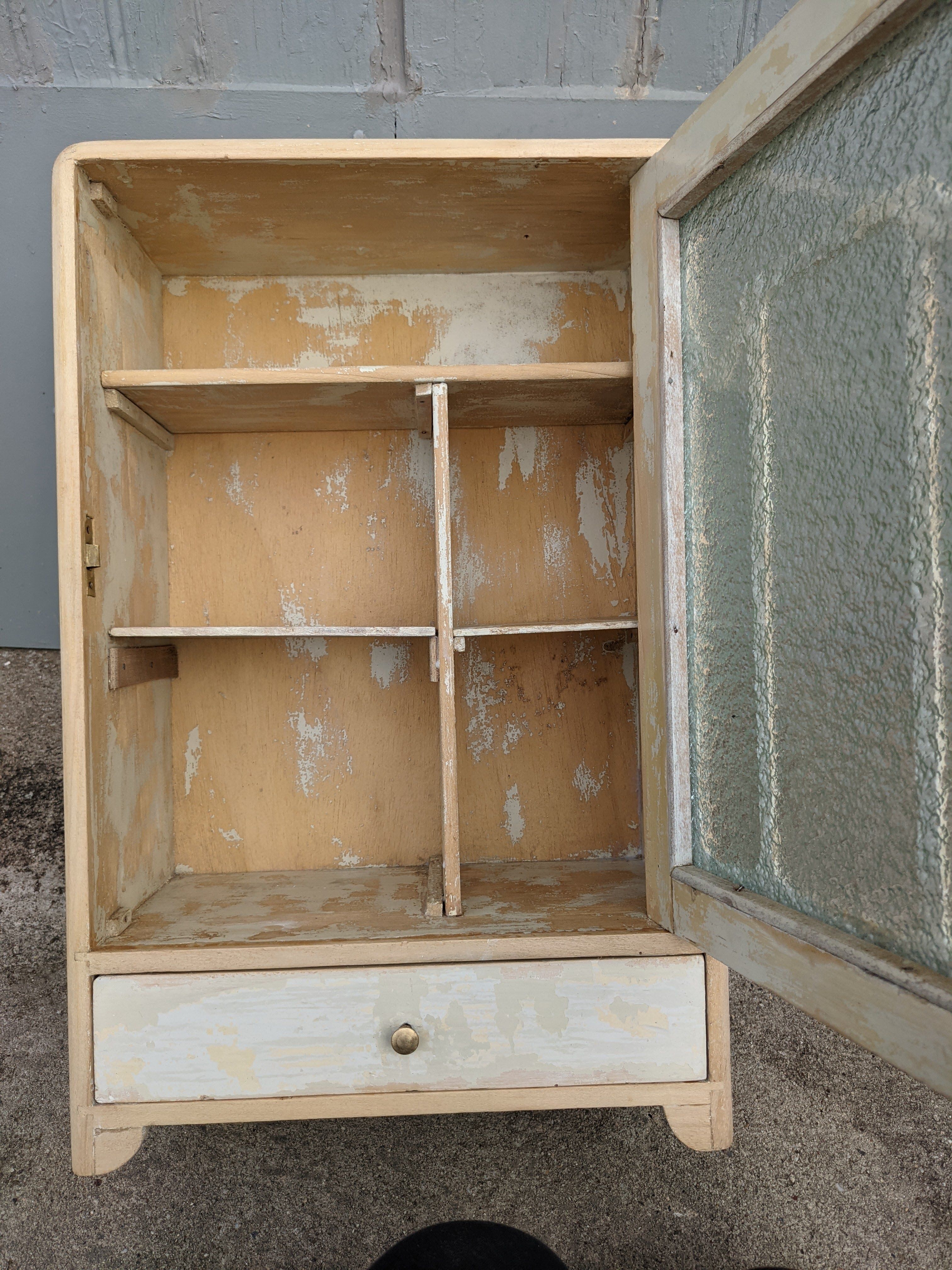 Medicine cabinet