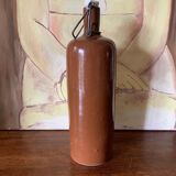 Bouteille en grès