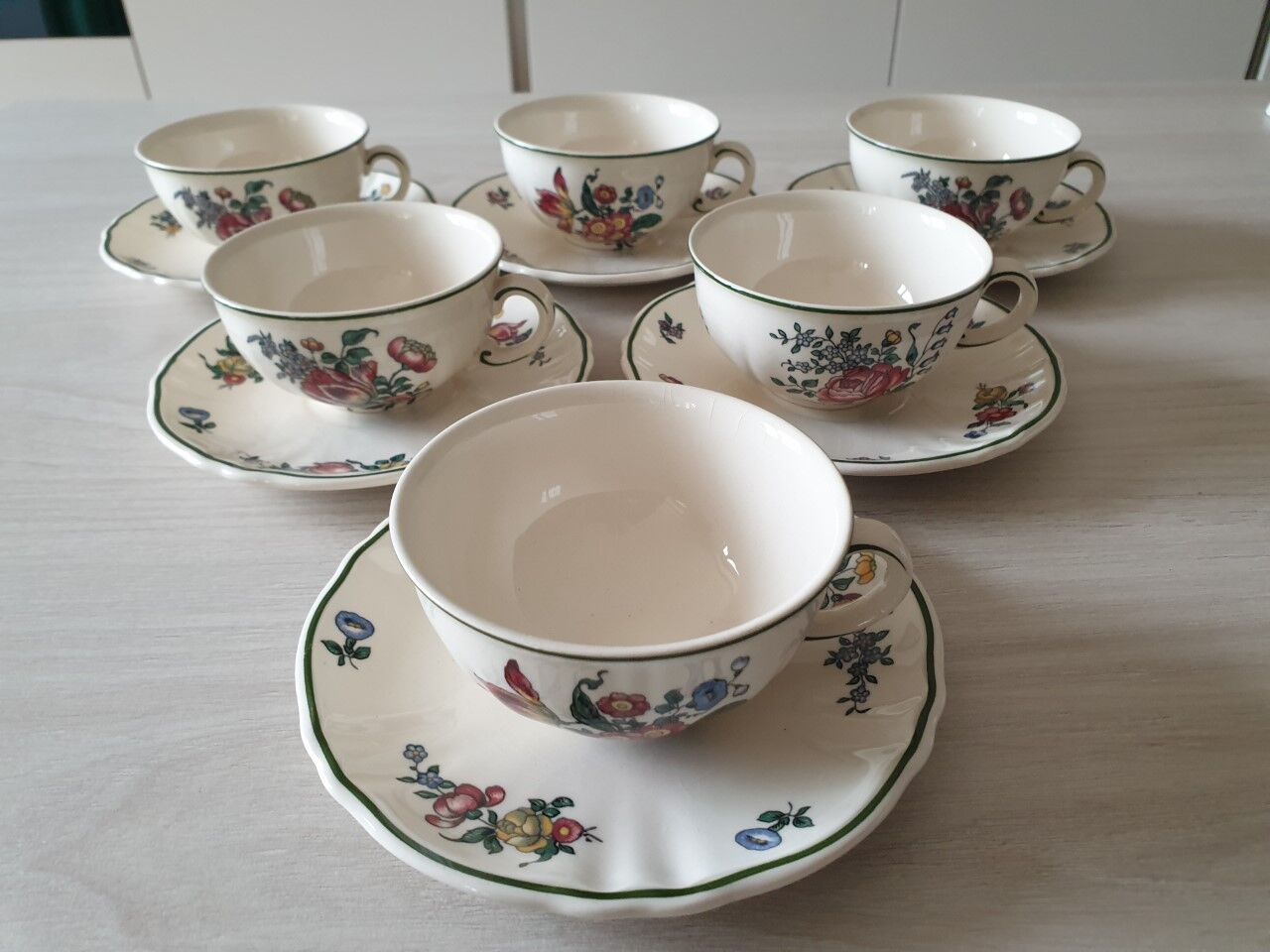 Set of 6 old Villeroy & Boch cups