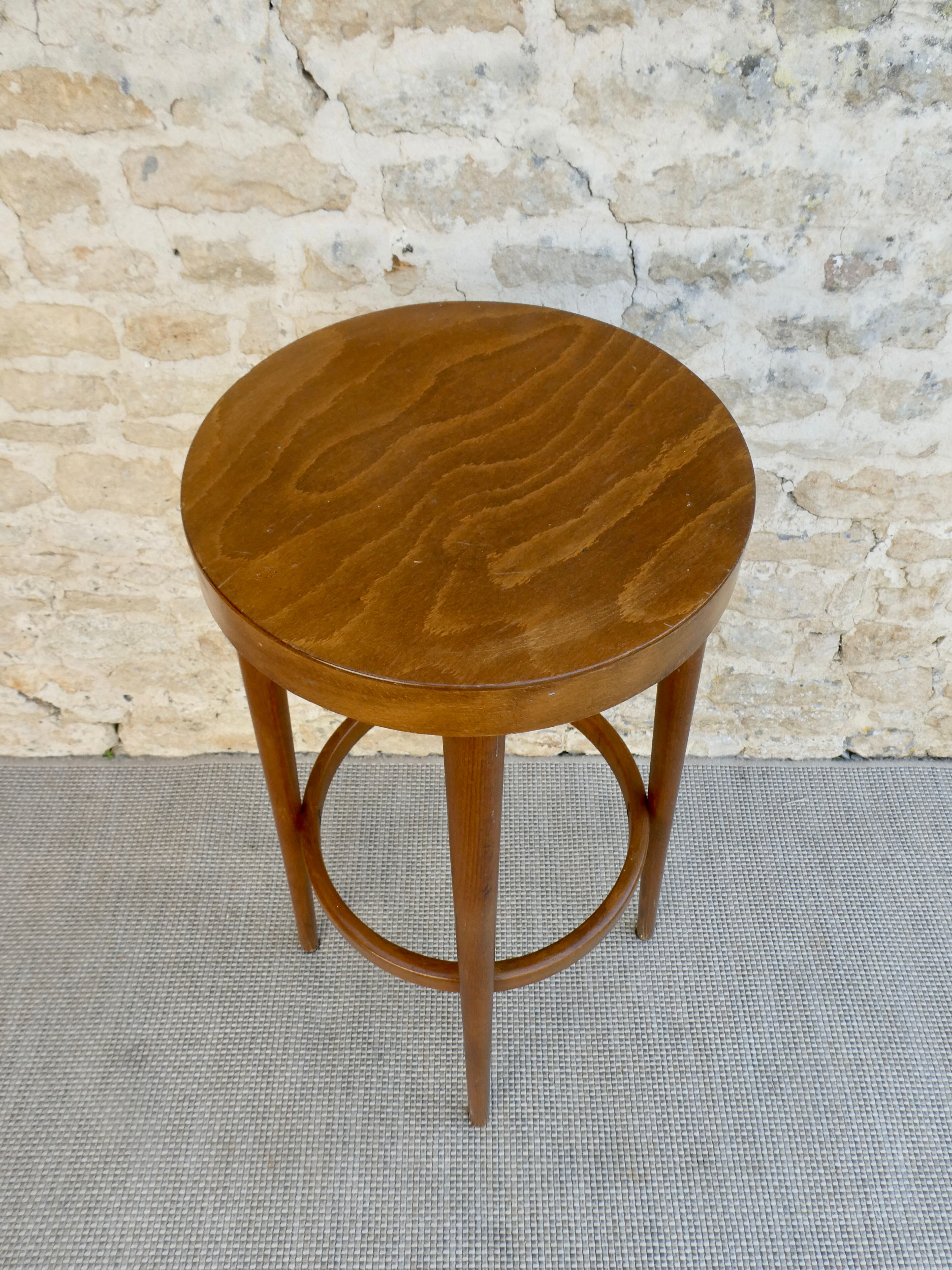 Tabouret haut de bar en bois Baumann