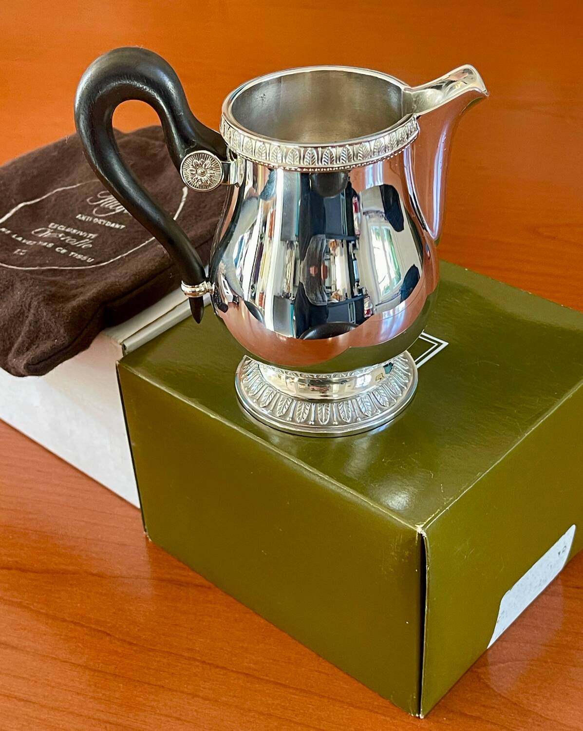 Christofle malmaison ,pot à lait excellent état