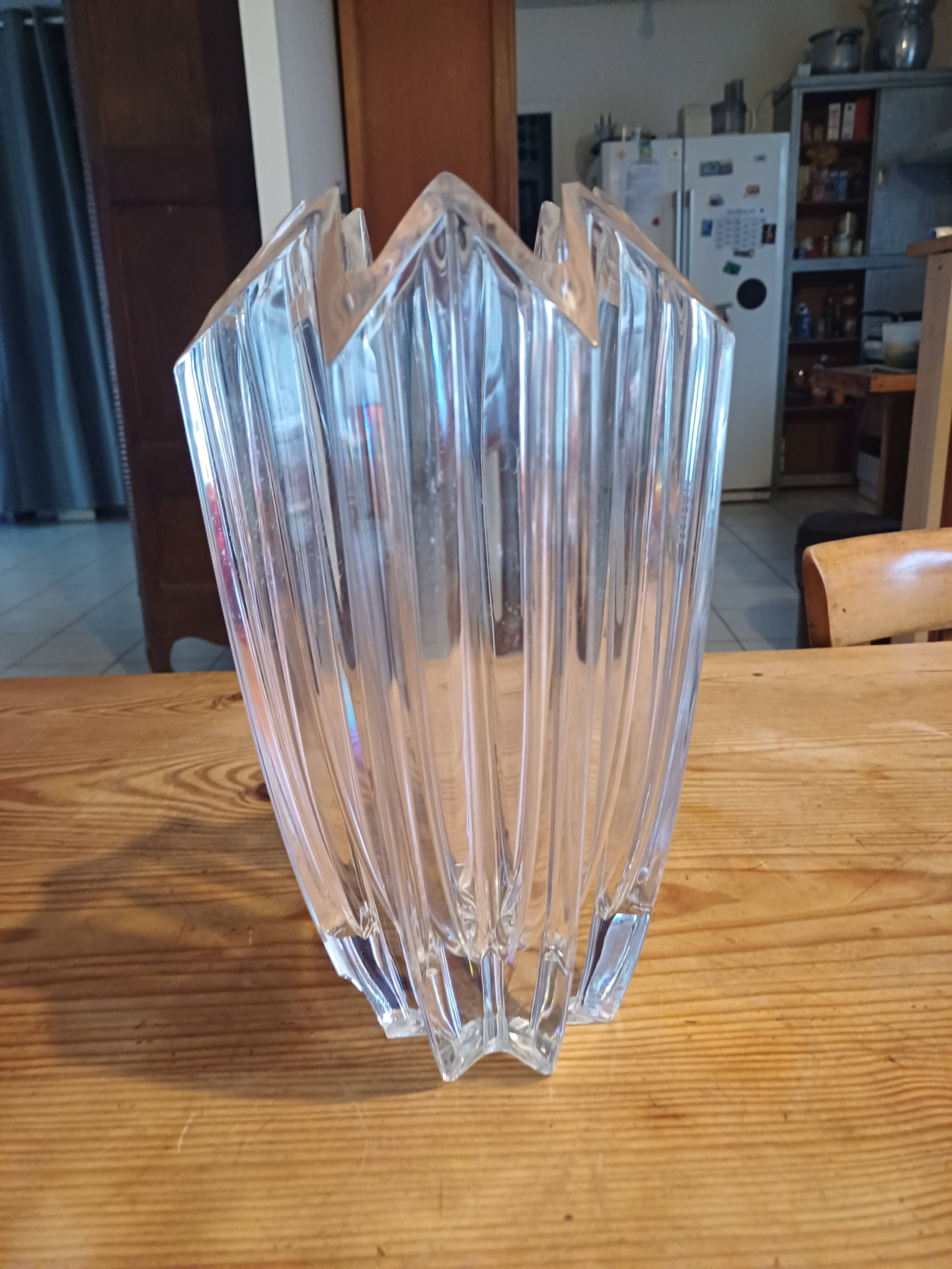Art deco crystal vase