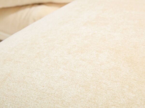 Jacques Charpentier paire de poufs velours mohair 1970