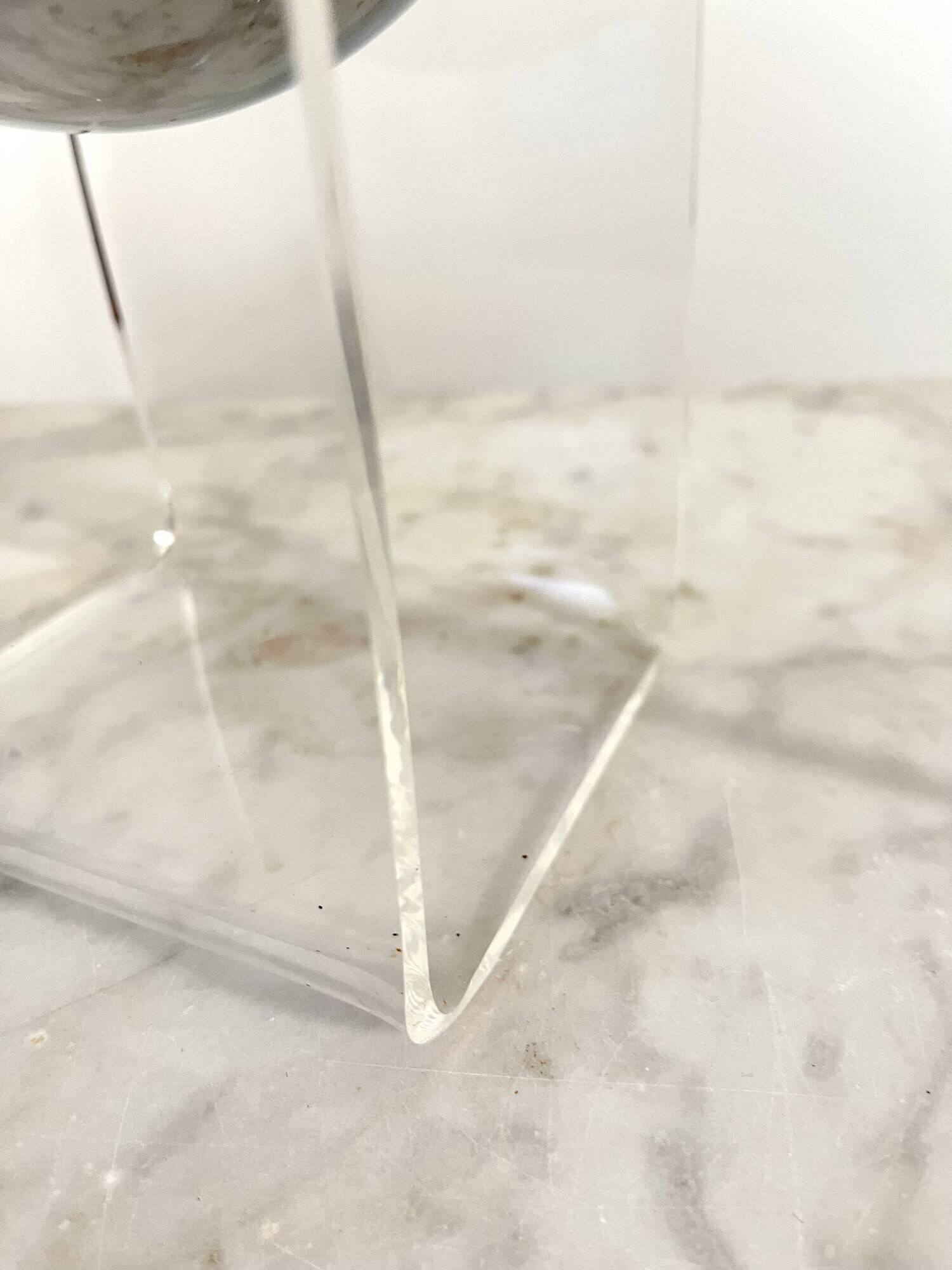 Vintage Space Age Acrylic Table Lamp by Gino Sarfatti for Arteluce, Italy