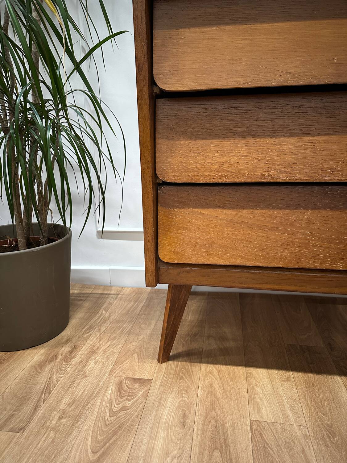 Commode pieds compas vintage