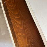 Chest of drawers with 3 curved legs