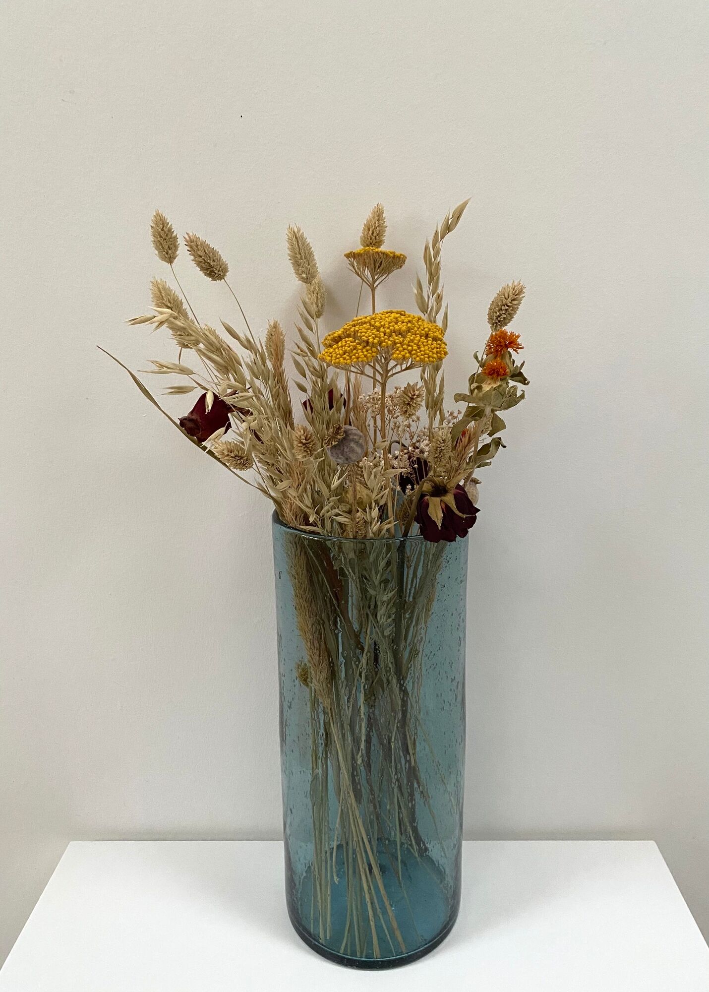 Vase in blown glass bubbled blue gray from the 60s