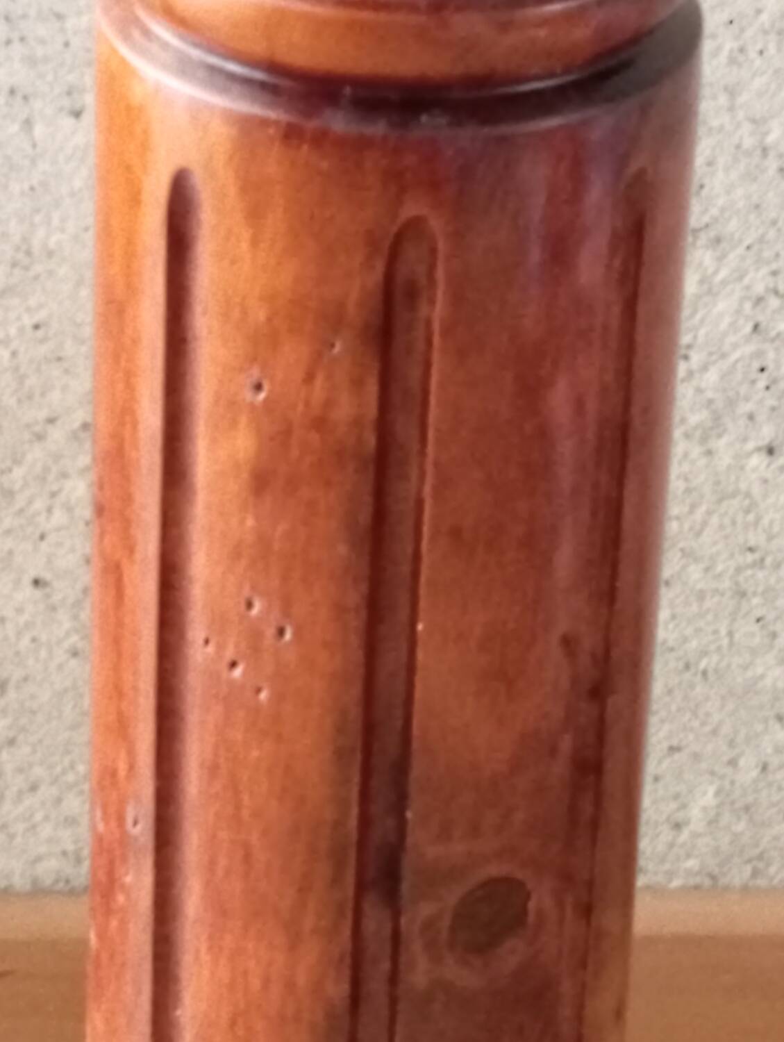 Varnished solid wood plant holder column, rustic chic