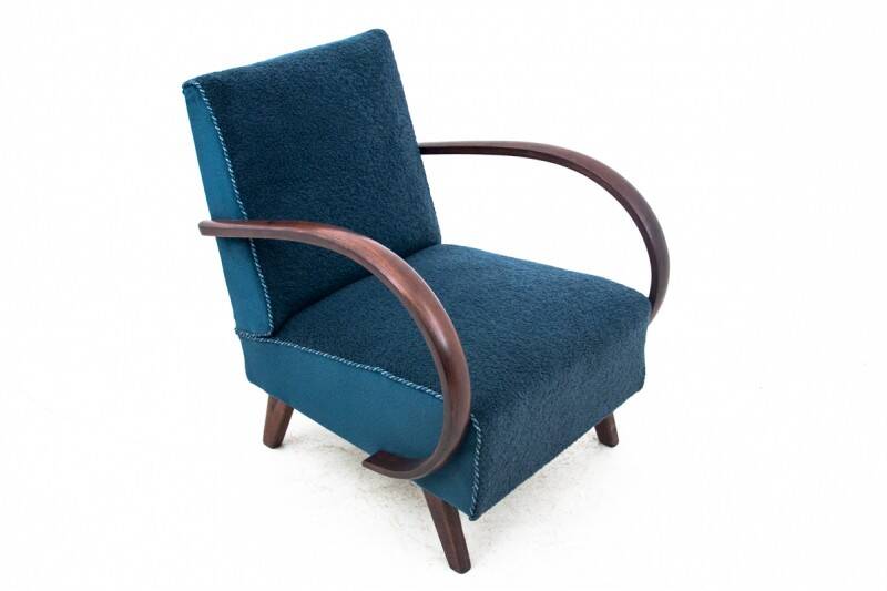 Art Deco armchair from the 1930s. Armchairs designed by J. Halabala.