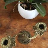 Two-pointed bronze chandelier