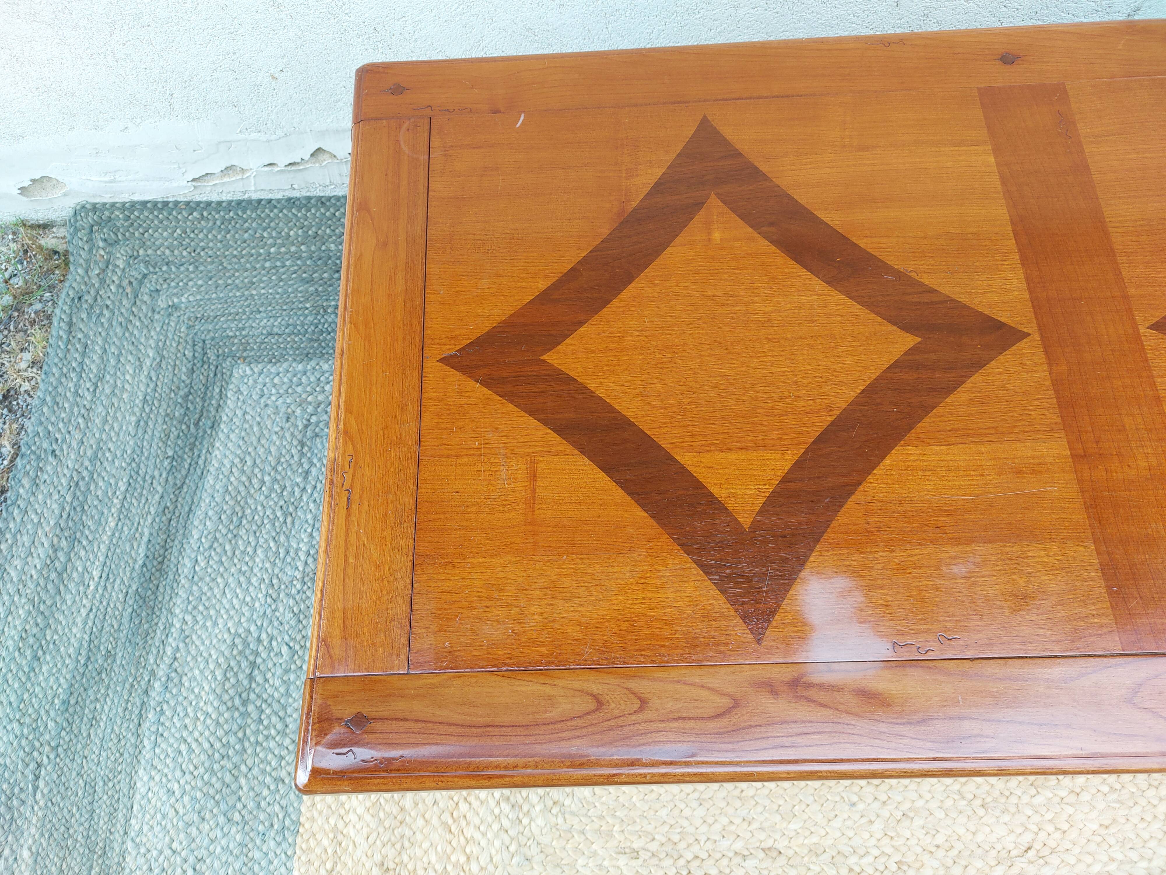 Solid wood coffee table, large drawer