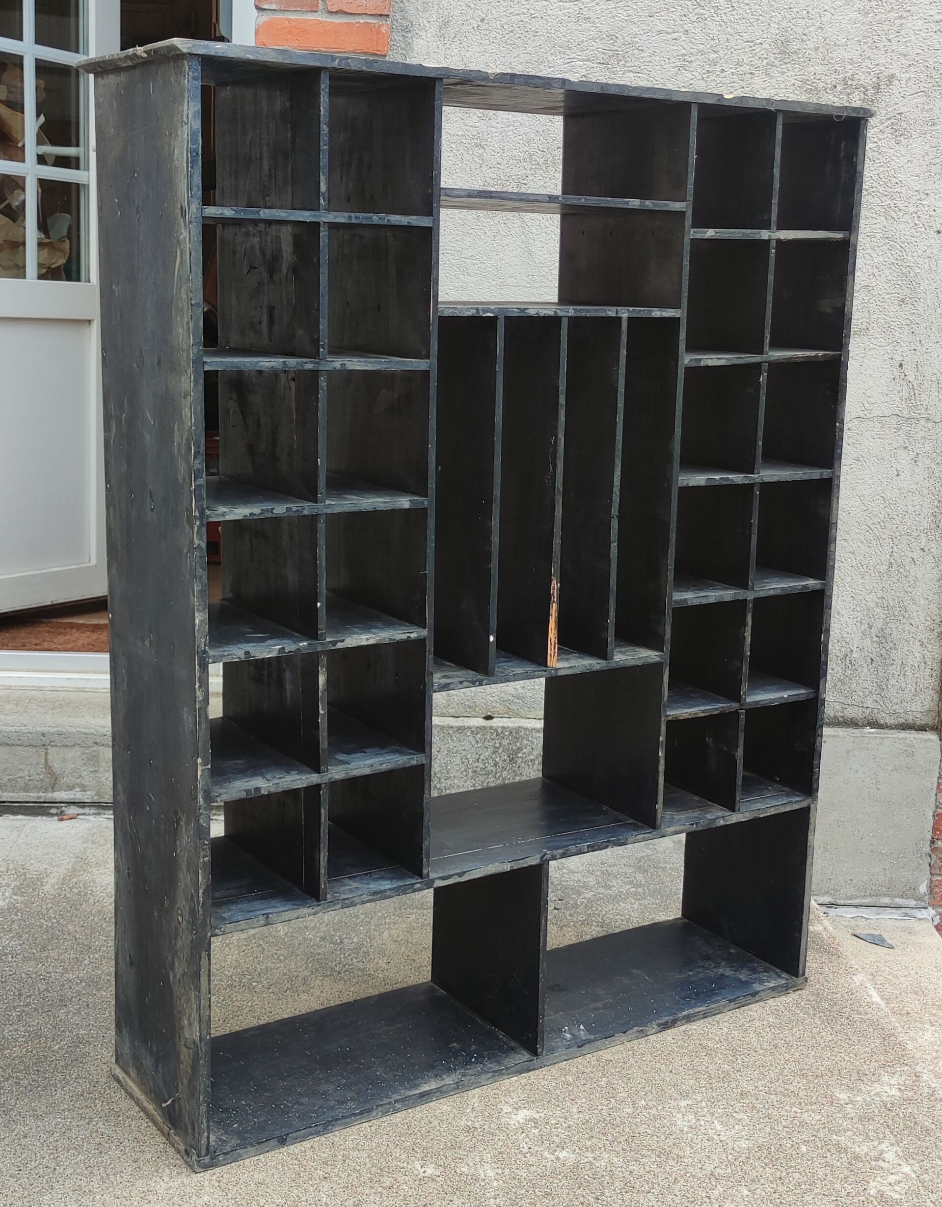 Vintage compartment cabinet