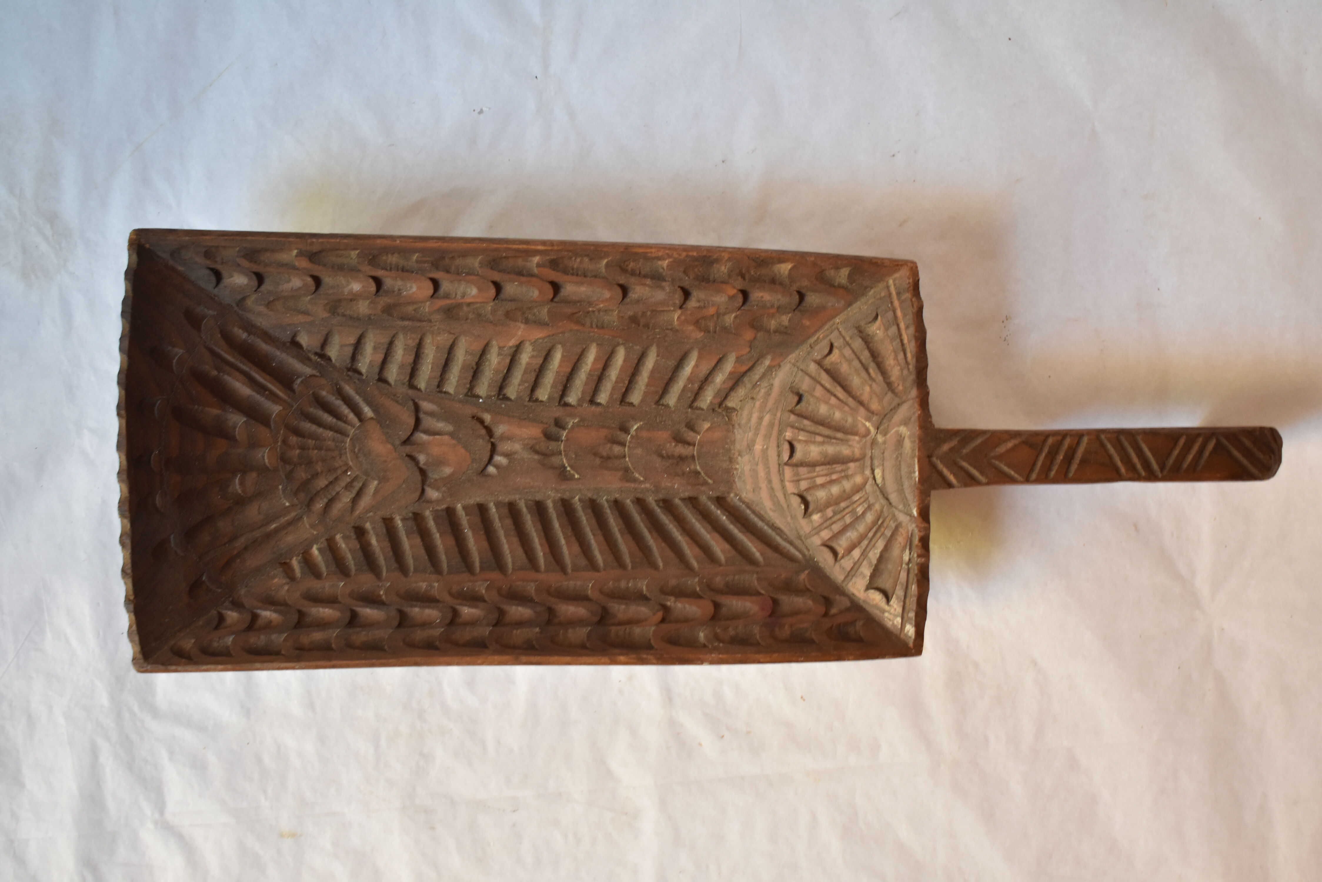 flat cut measure grain rice carved wood Egypt Africa Asia