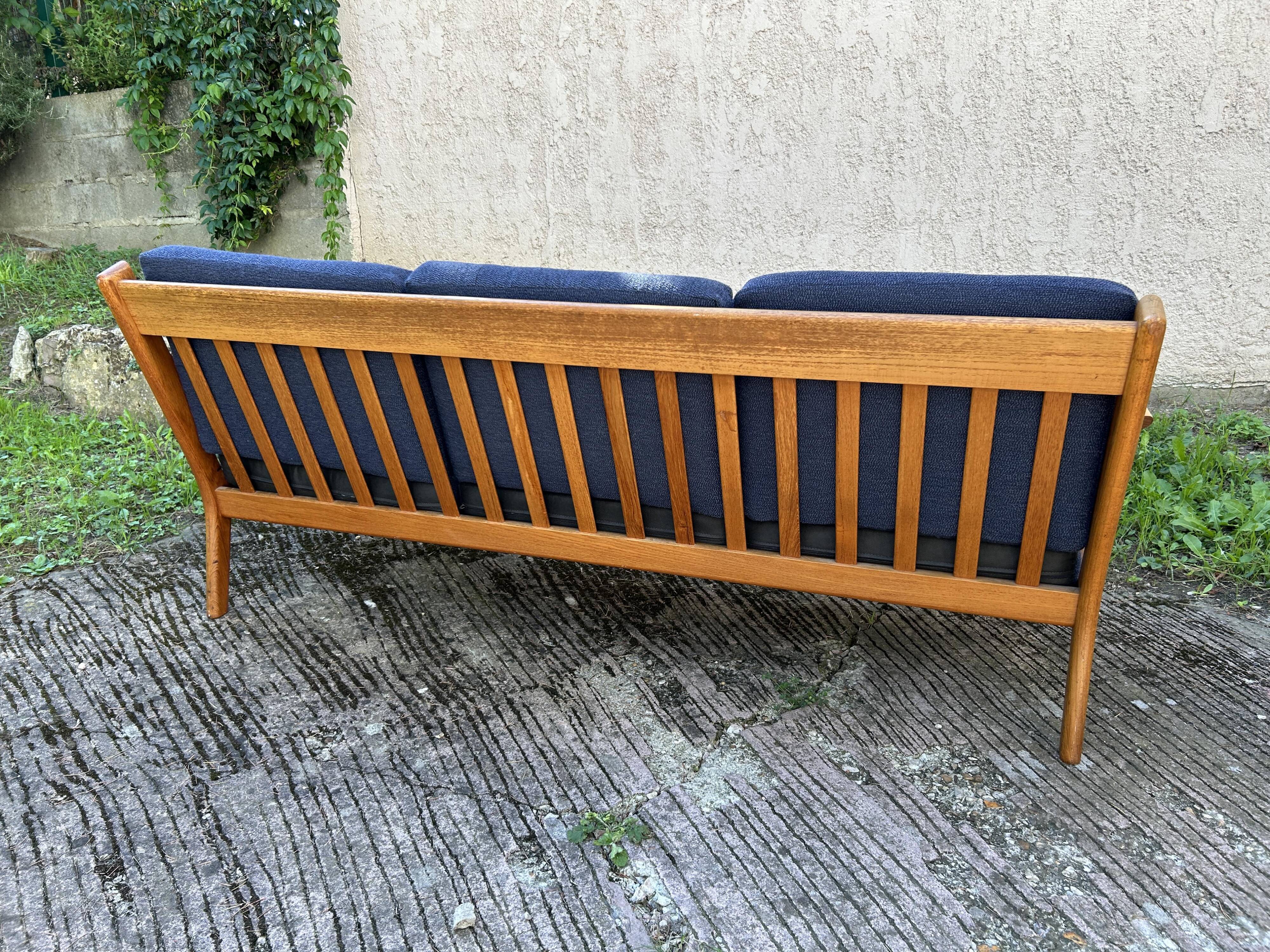 Hans J. Wegner GE265 oak sofa for Getama, Blue, 1960s