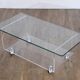 Table basse vintage en plexiglas et verre 1970