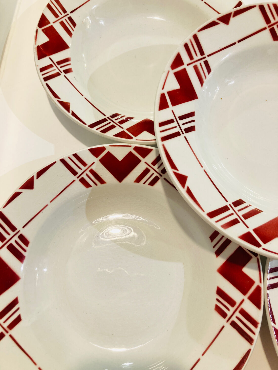 5 hollow earthenware plates burgundy ceranord St Amand