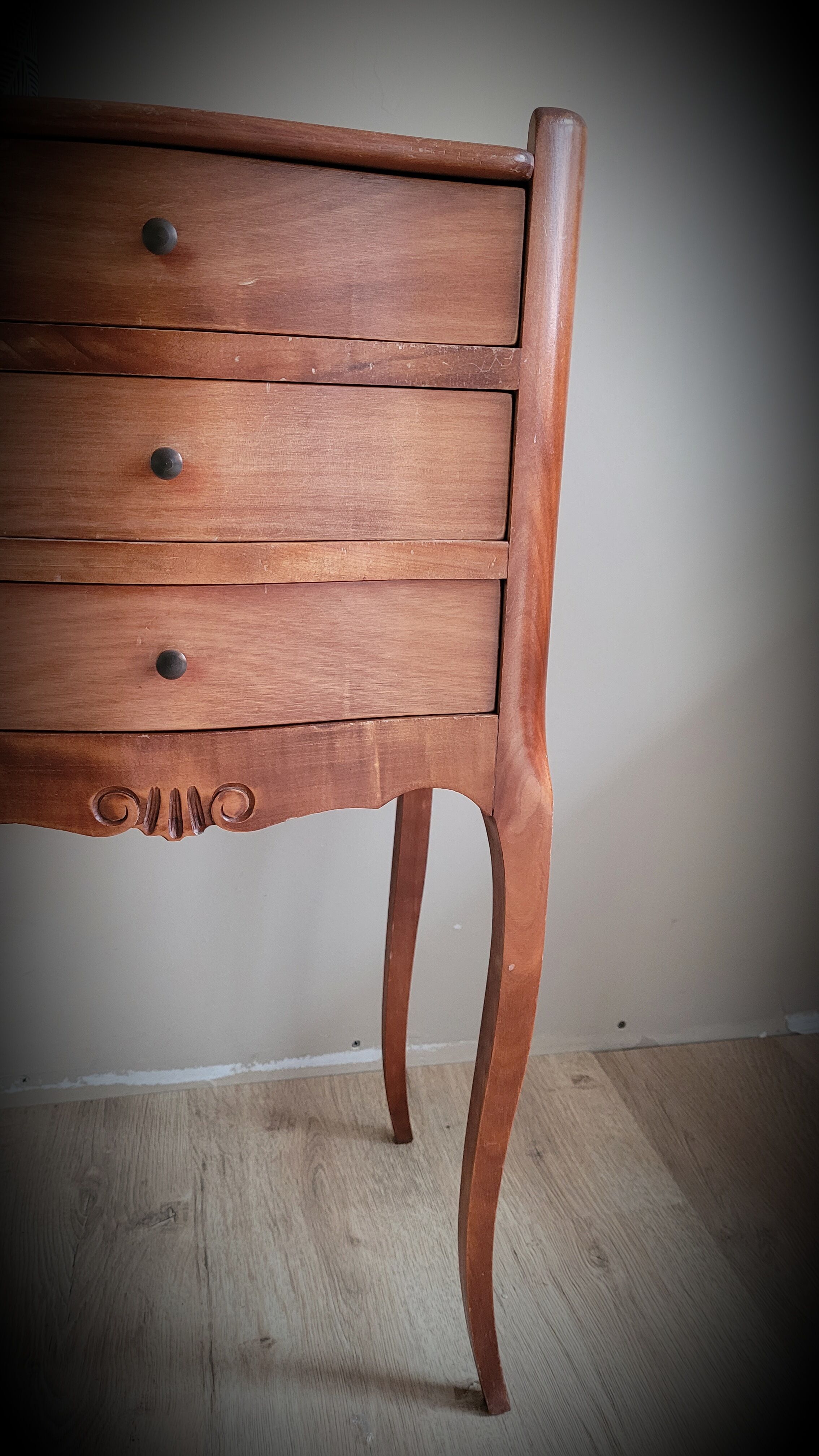 Regency bedside table with drawers