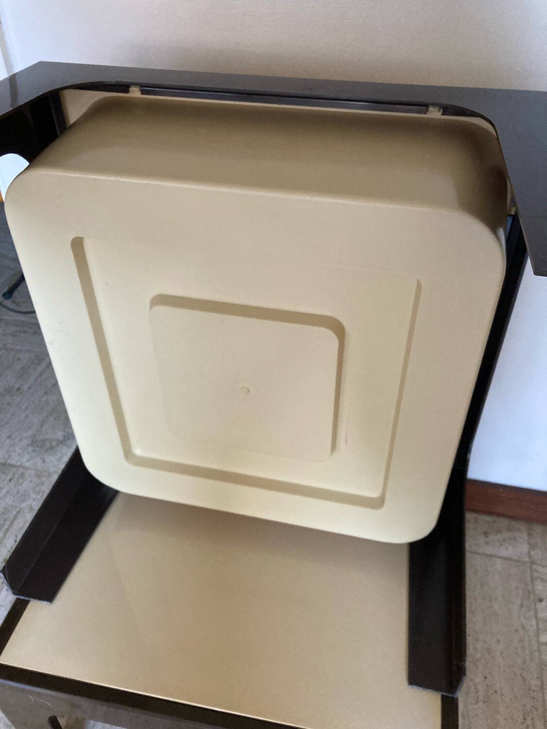 4 vintage Flair coffee tables